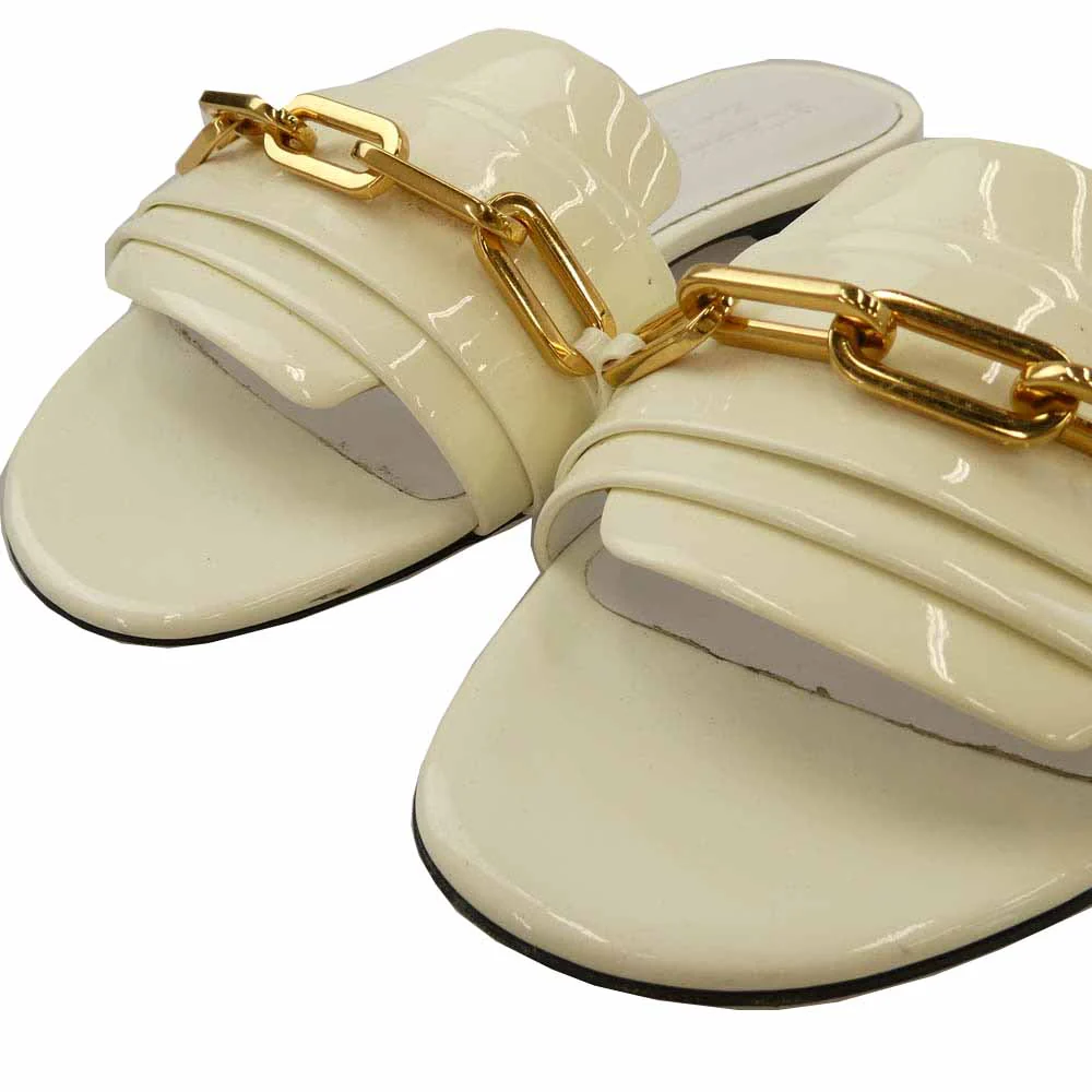 BURBERRY バーバリー チェーン パテントレザー ミュール サンダル オフホワイト系 36【中古】 - Image 4