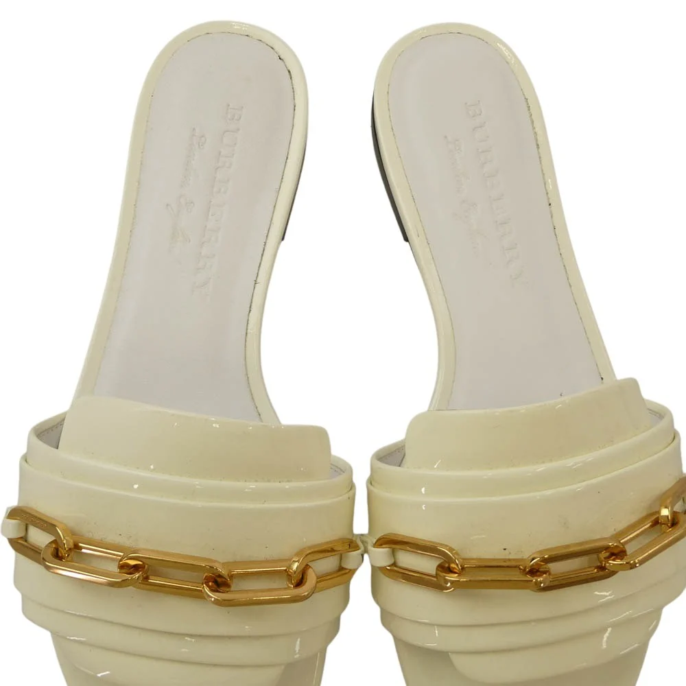 BURBERRY バーバリー チェーン パテントレザー ミュール サンダル オフホワイト系 36【中古】 - Image 5