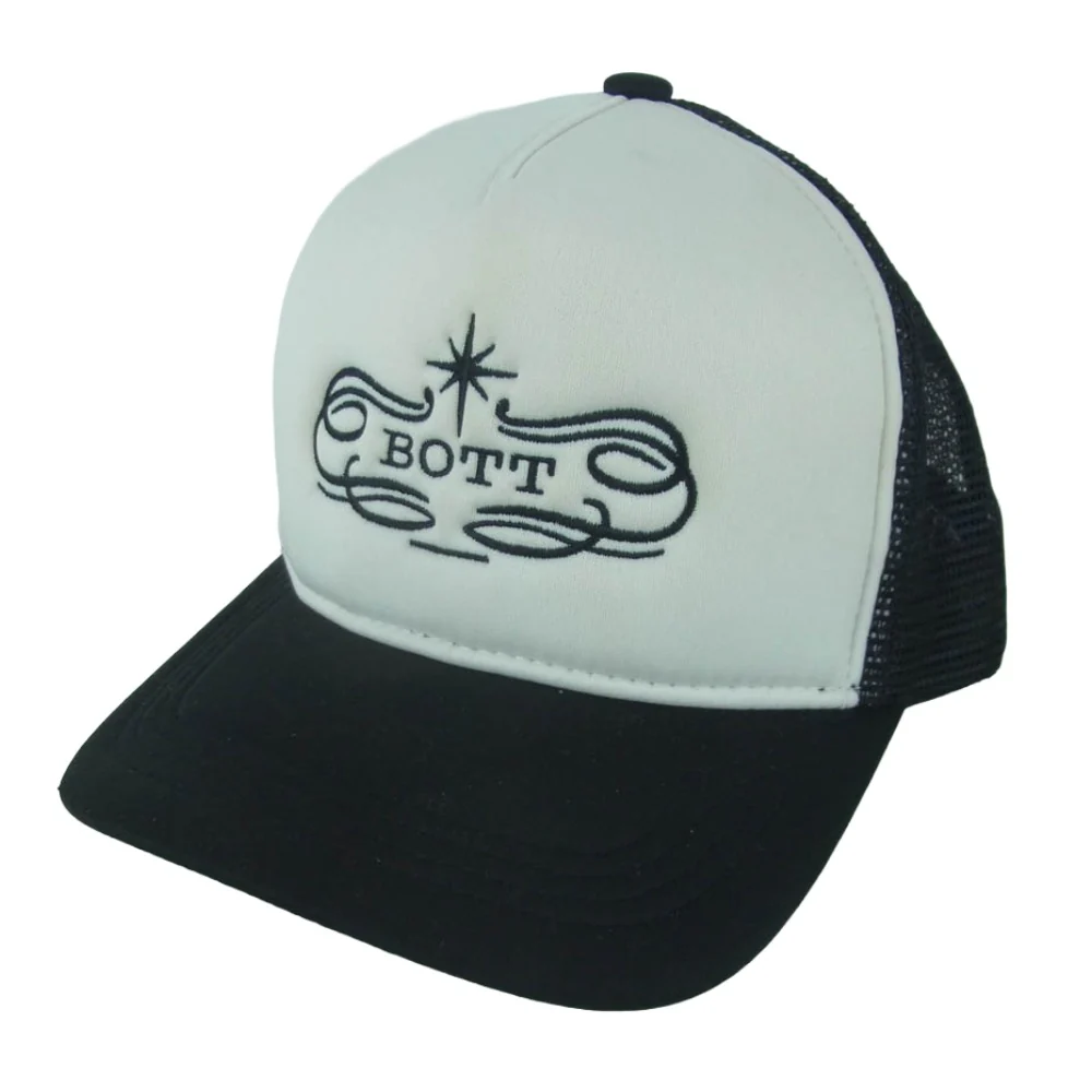 BOTT ボット 253BoTT70 Luxe Logo Mesh back 5 Panel Cap ロゴ メッシュバック トラッカー キャップ 帽子 ブラック系 ホワイト系【中古】