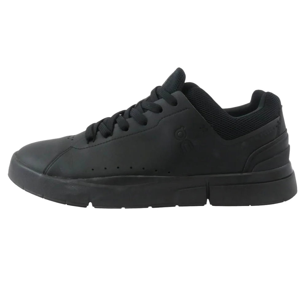ON ãªã³ 3MD10640485 THE ROGER Advantage 2 M All Black ã¹ããŒã«ãŒ ãã©ãã¯ç³» 27.5cmãäžå€ã