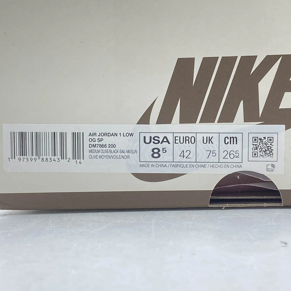 NIKE ナイキ DM7866-200 【フェイクバスターズ鑑定済】× Travis Scott Air Jordan 1 Low OG SP Reverse Olive エアジョーダン1 ロー OG SP リバースオリーブ ローカット スニーカー カーキ系 ホワイト系 26.5cm【中古】 - Image 8