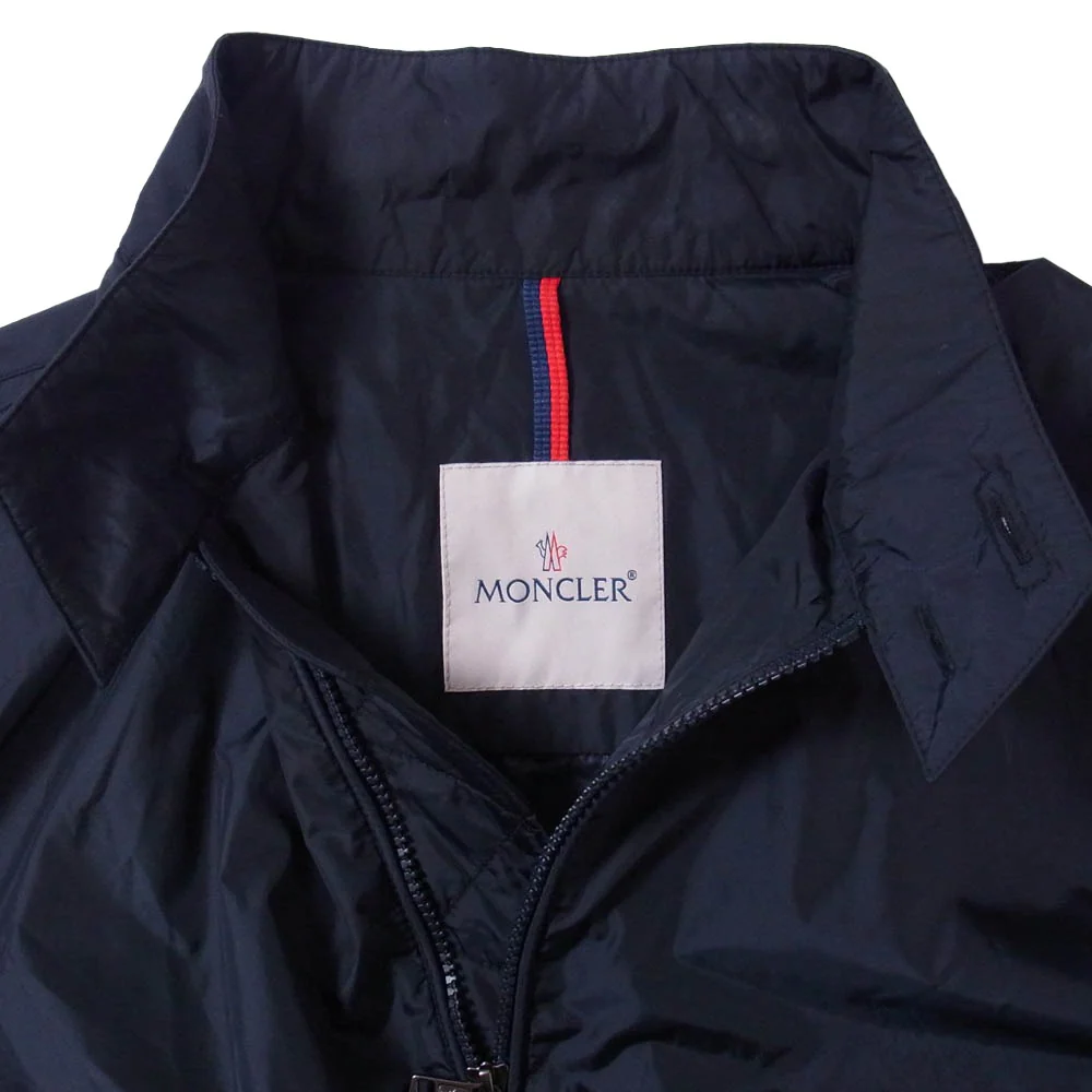MONCLER モンクレール D10914164105 ALLIER ロゴワッペン トリコロール ボタンホール ナイロン ジップアップ ジャケット スイングトップ ネイビー系 2【中古】 - Image 3